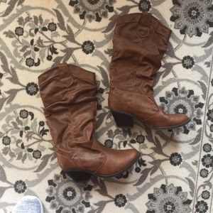New Slotchy Brown Boots / cowboy boots